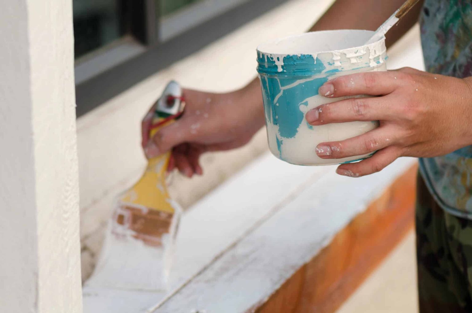 How to DIY Your New Orleans Spring Porch Painting
